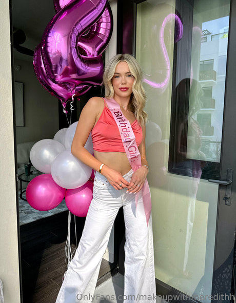 movewithmeredith erotic actress pictures