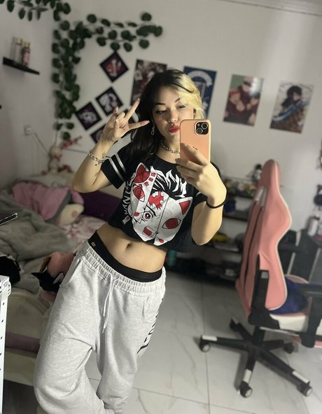 apuddii nude pornstar image