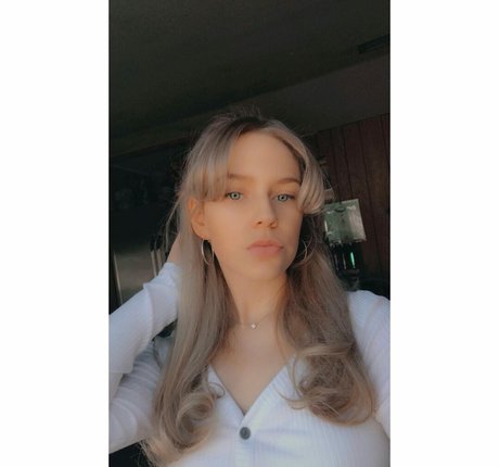 Alyssa Bryanne pornstar hot photos