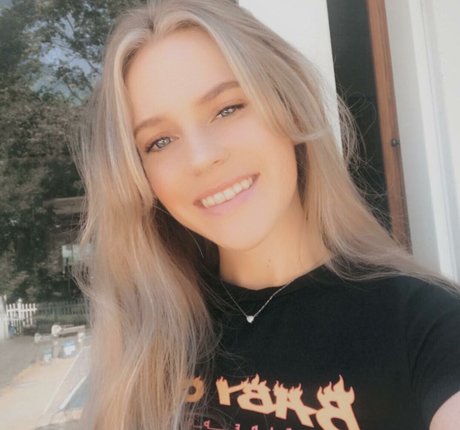 Alyssa Bryanne model free pic