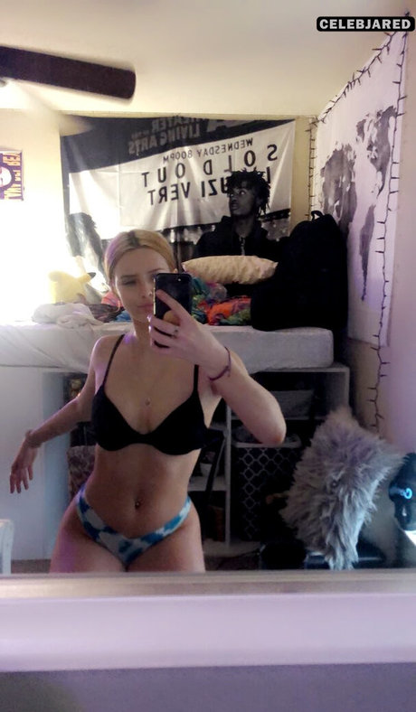 Savannah Colver pornstar sex photo