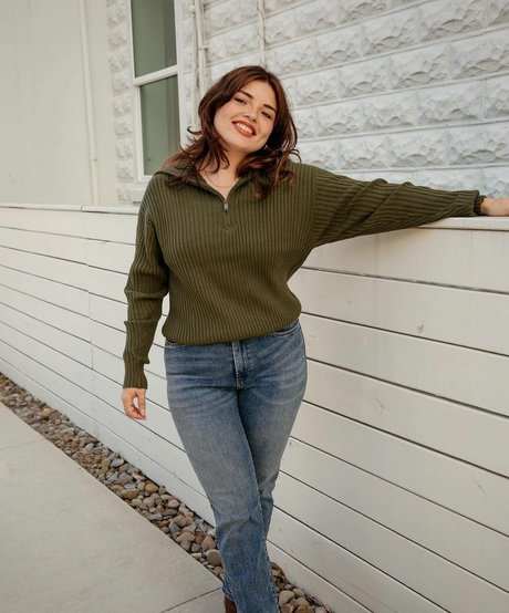 Alondra Larson Profile pic