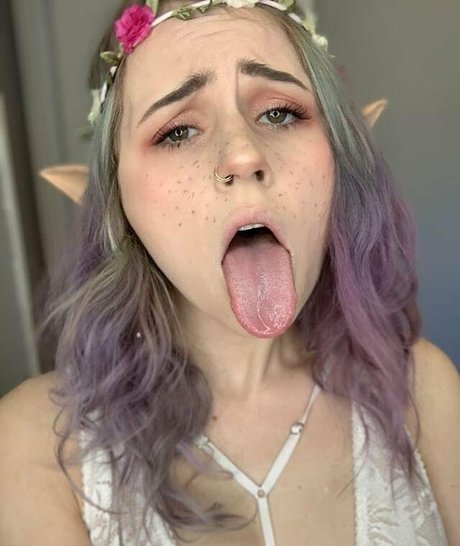 YungMallory high quality star image