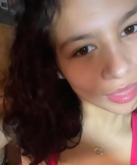 Holly Hennessy model pornographic photo