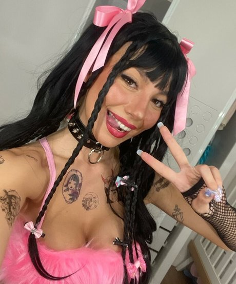 crystalgrace hot actress img