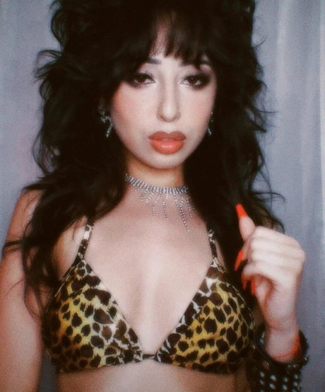 Bebe Bardot hot model gallery