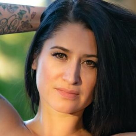 itsrosa fox star adult photos