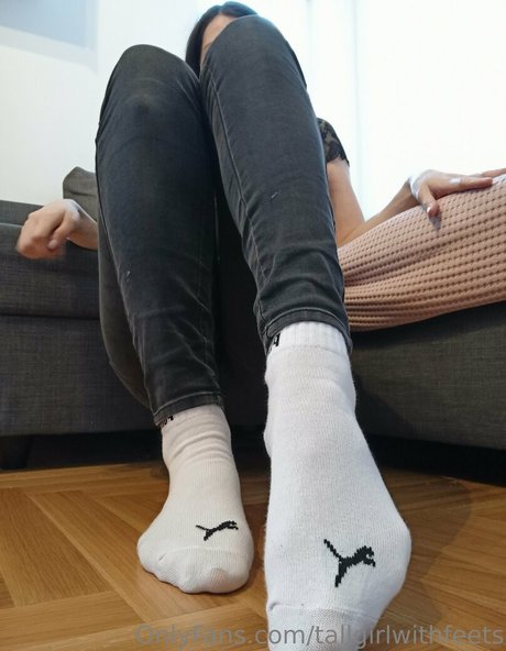 tallgirlwithfeets star nudes image