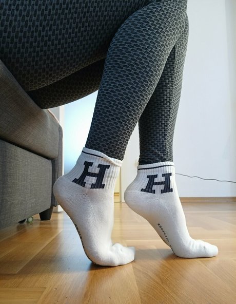 tallgirlwithfeets star sexy img