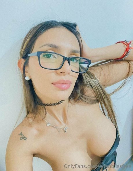 edenblissfree erotic pornstar picture