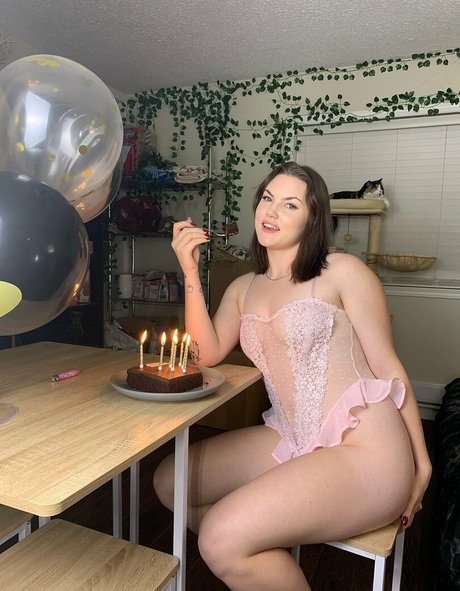 downthealiway erotic actress gallery