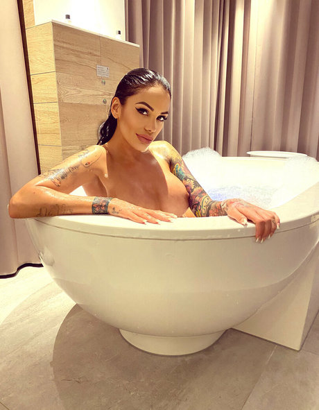 Iraya Bedmar pornstar exclusive img