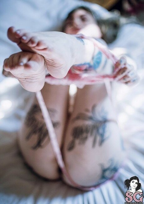 Tatycamili model nude image