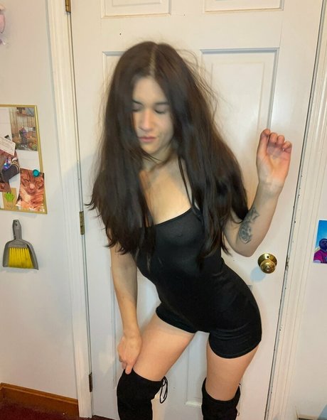 snow love model beautiful picture