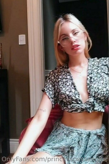 princesspassengerr Profile pic