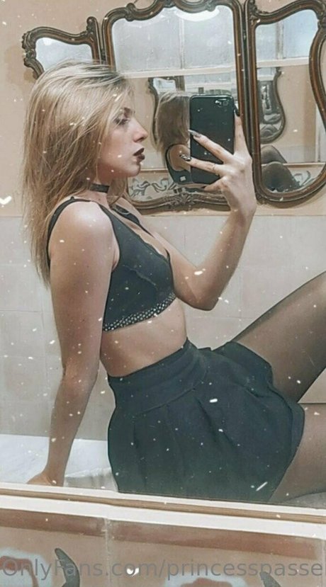 princesspassengerr pornstar pretty picture