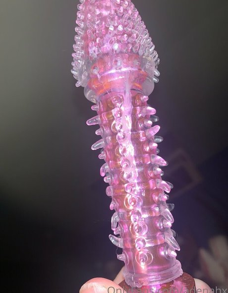 adenahx model xxx img