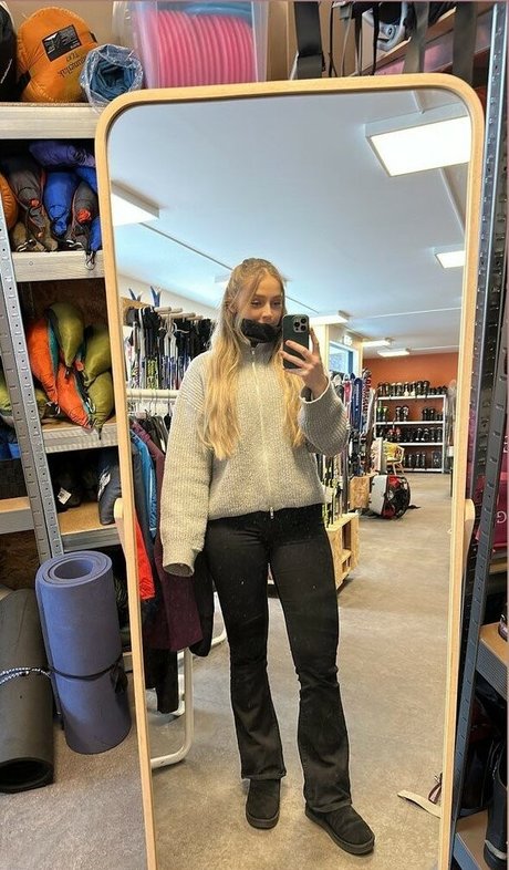 Musarita hd actress photos