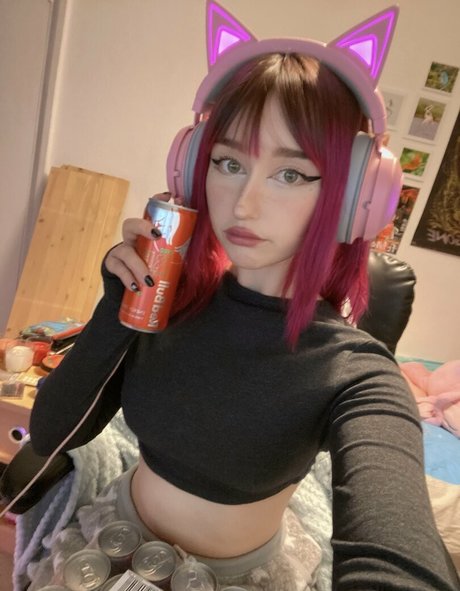 Allykitti erotic pornstar picture