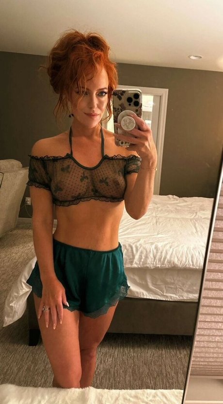 Dakota Blushing model high quality photo