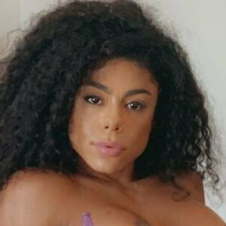 Yanetfitness model erotic image