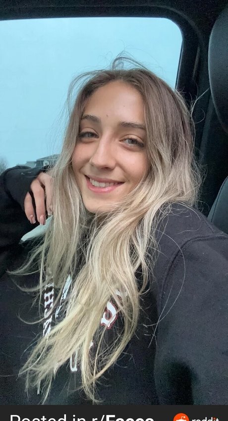 YellowMinimum6204 sex star galleries