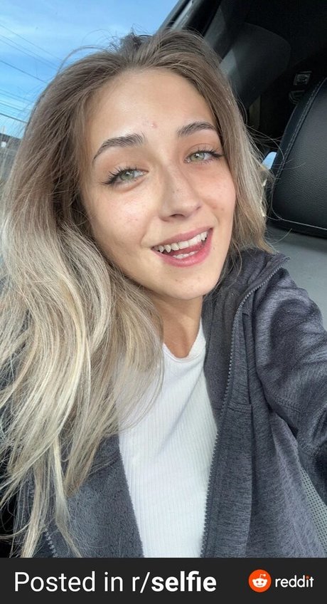 YellowMinimum6204 pornstar exclusive gallery