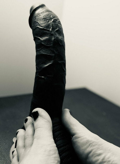 Sofia Spade art actress pictures