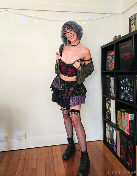 ocea wave model nudes gallery