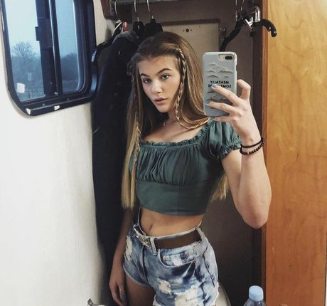 Kerri Medders star free galleries