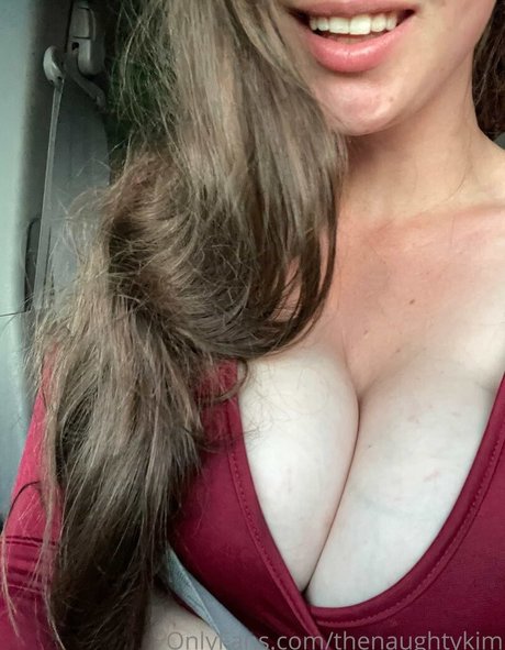 thenaughtykim model erotic picture