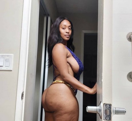 LavendaMonroe nice model pictures