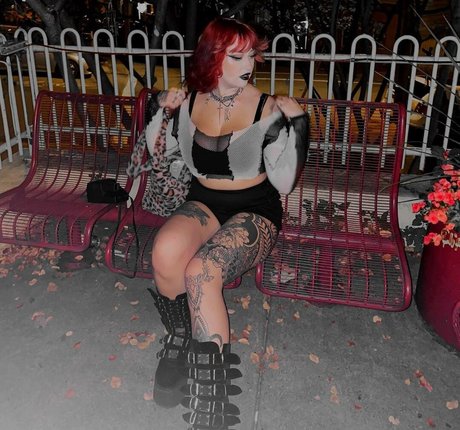 Adrianna Cooletti exclusive pornstar images