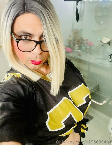 qosrachelcd art model gallery