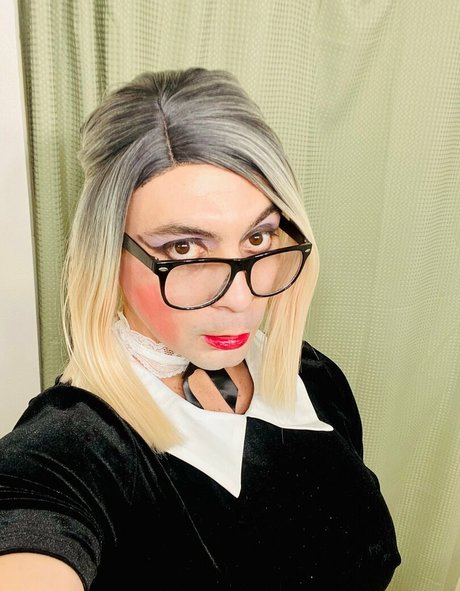 qosrachelcd exclusive model picture