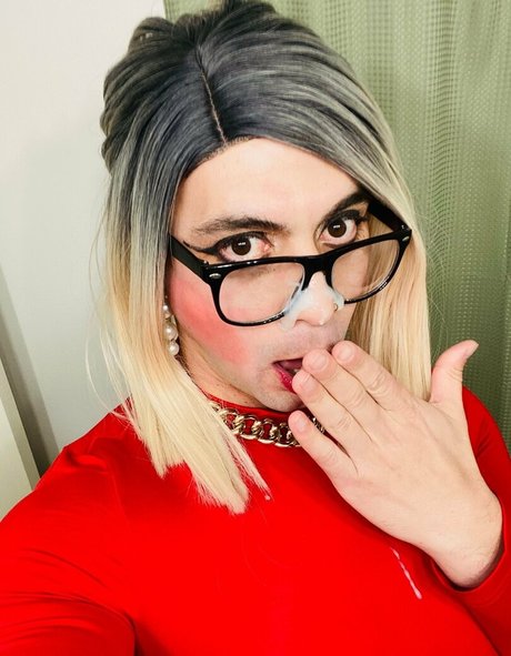 qosrachelcd sexy actress pictures