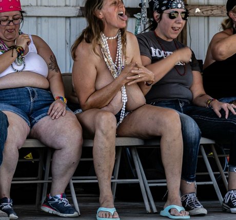 Busty Petra sex star picture