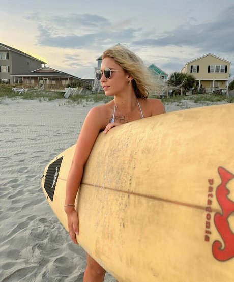 Caitlin Betterly pretty actress images