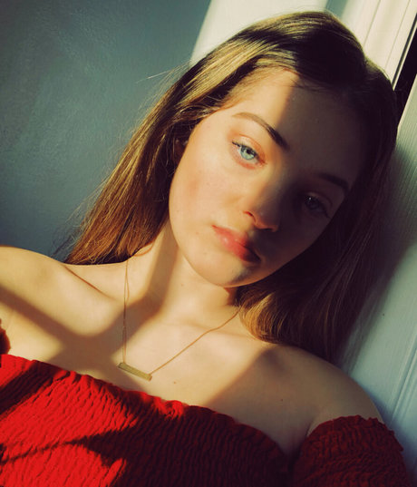 Erika Bierman model nice img