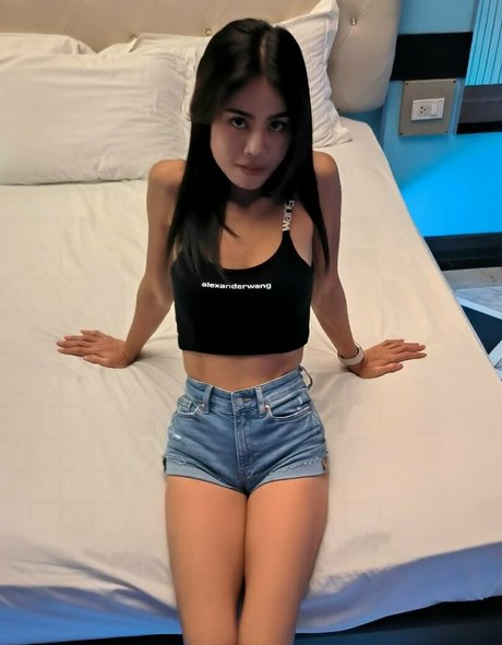 cookiecreamasia sex model photo