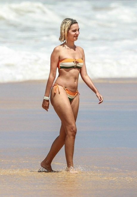 Marina Moschen model pretty pic