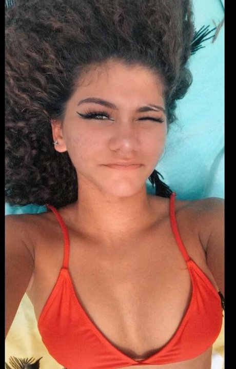 ciggybae hd actress pic