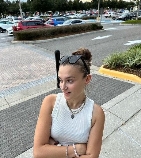 Skye Upshall adult actress image