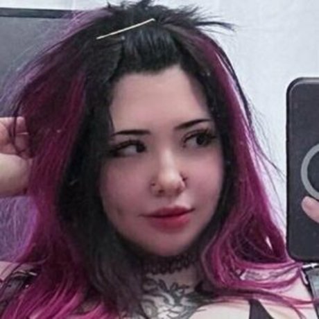 Venomous dolly porn star photo