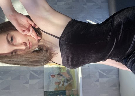 sonya me model best pic