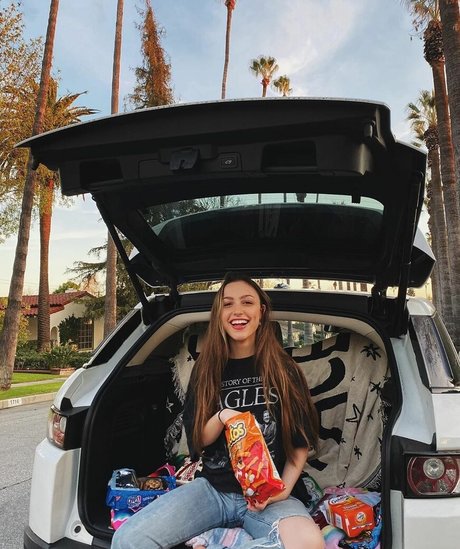 Sydney Serena free actress photo