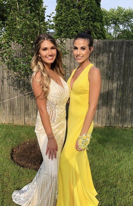 Sierra Bate naked model picture