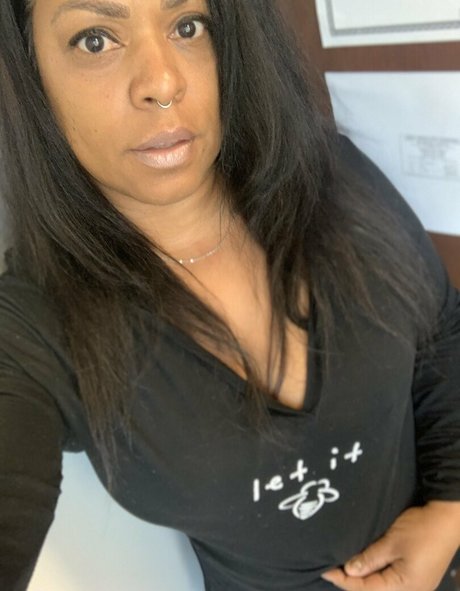 perfect shemale onlyfans free sex image