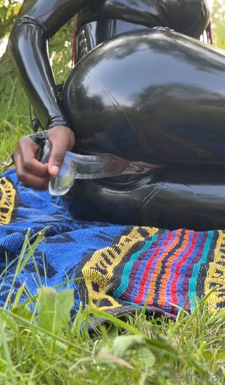 Sexmeat nude star image