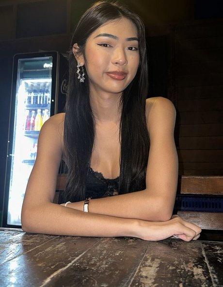 SgLily pornstar sexy galleries